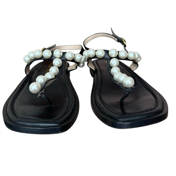 Stuart Weitzman Goldie T-Strap Sandal
Black Leather Size:8 - Picture 3 of 11